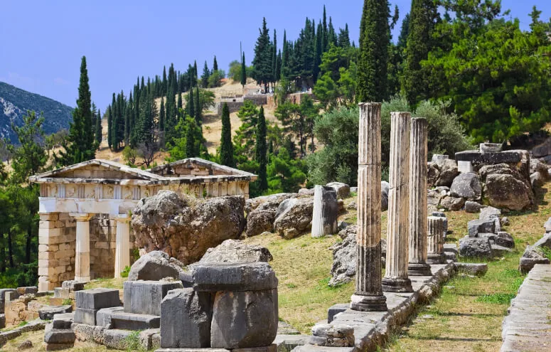 delphi tour from athens